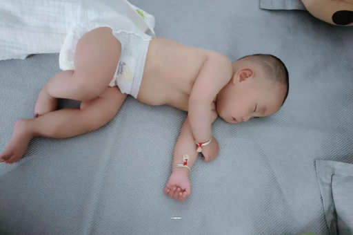 河间怀孕多久会显肚子